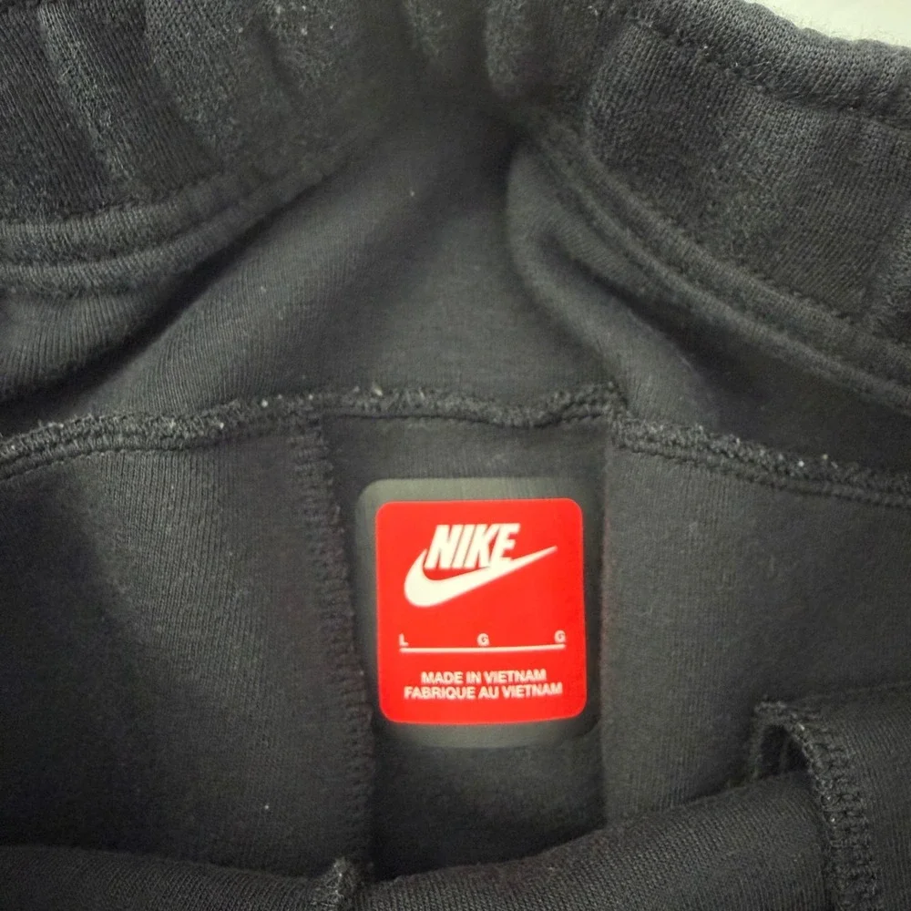Nike Tech Fleece Joggers Boys Large Black Sweatpants HV5869-010